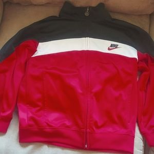 A Nike jacket boys size 7
